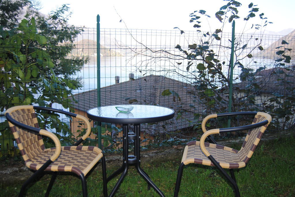 B&B Sosta Sul Lago Лезено Экстерьер фото